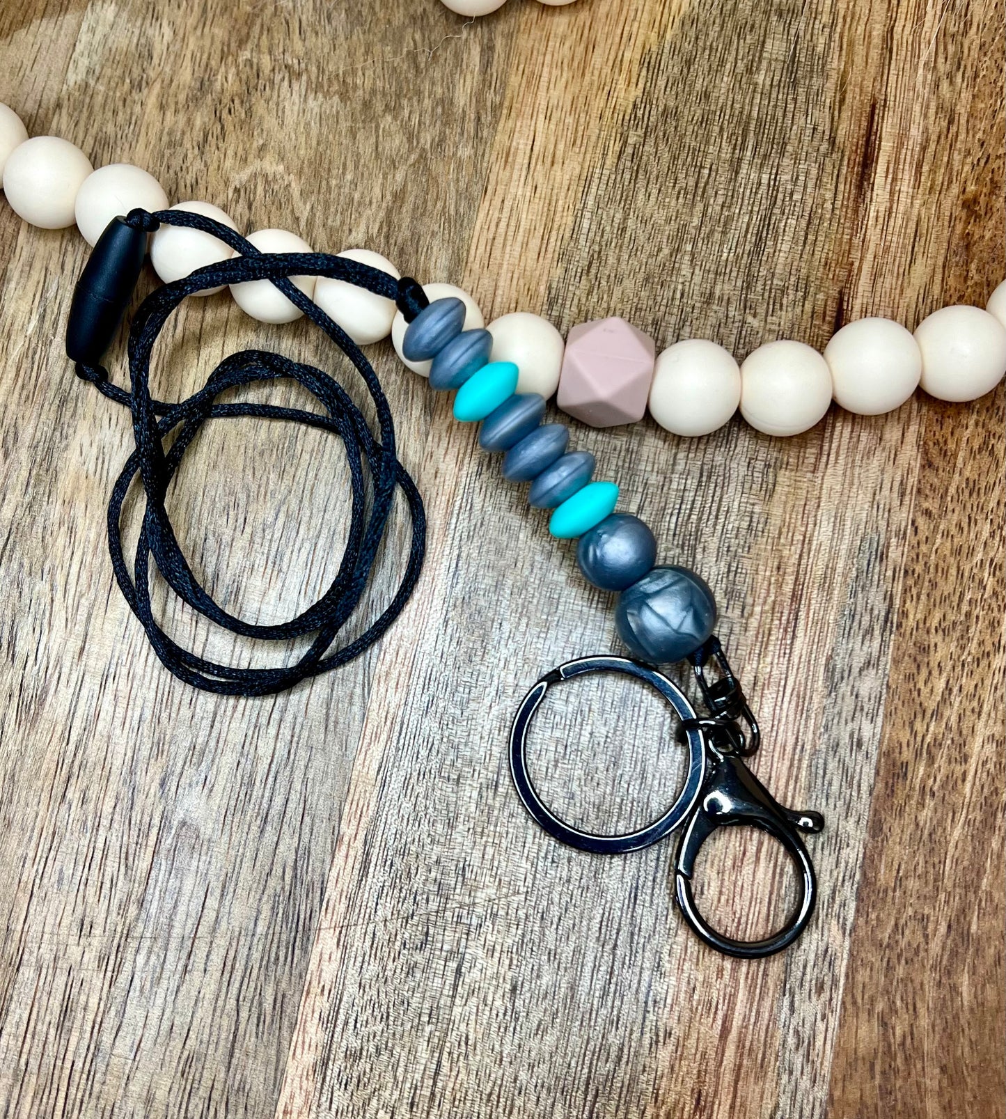 Custom lanyard