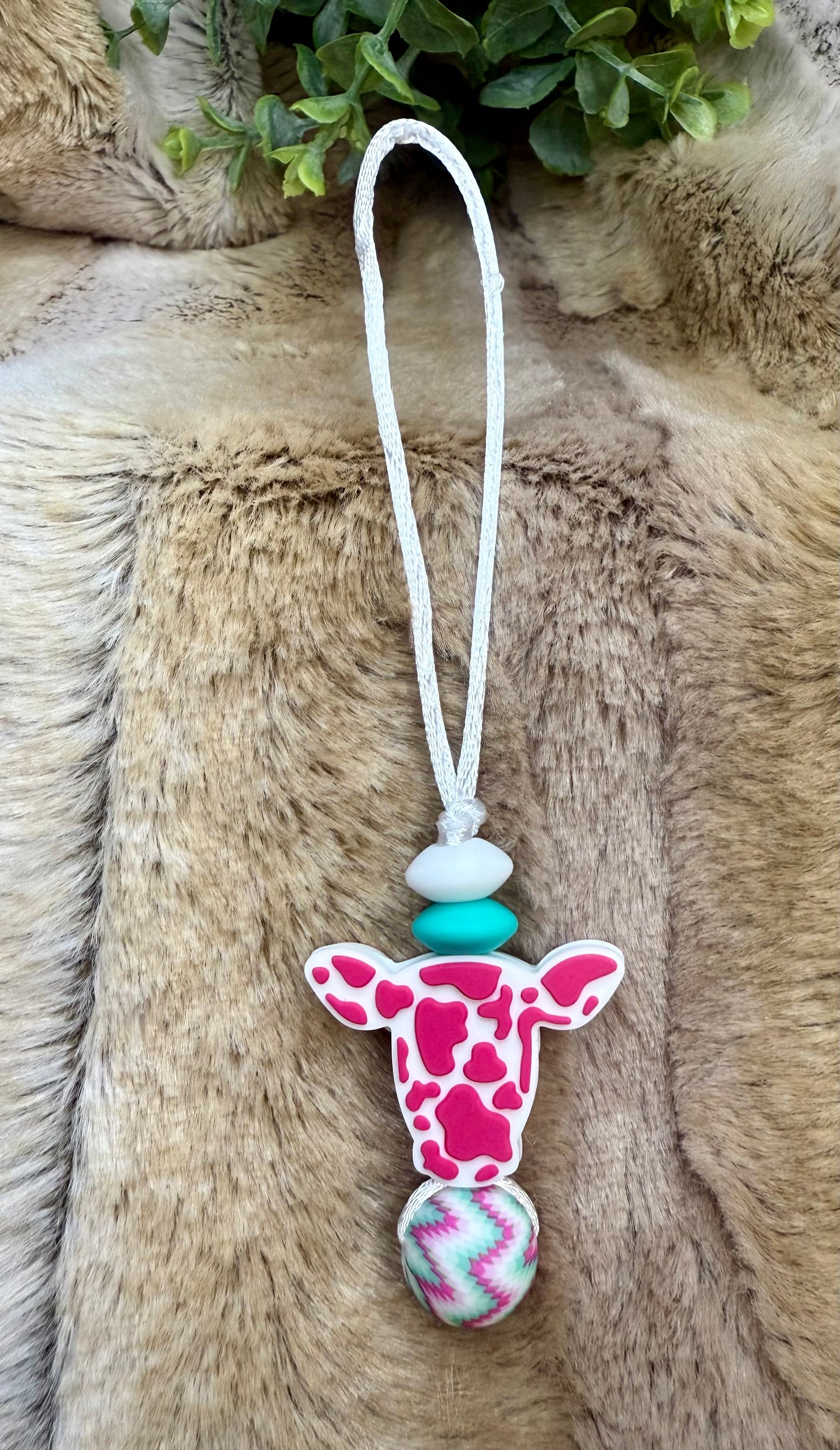 Pink cow zipper bag pull