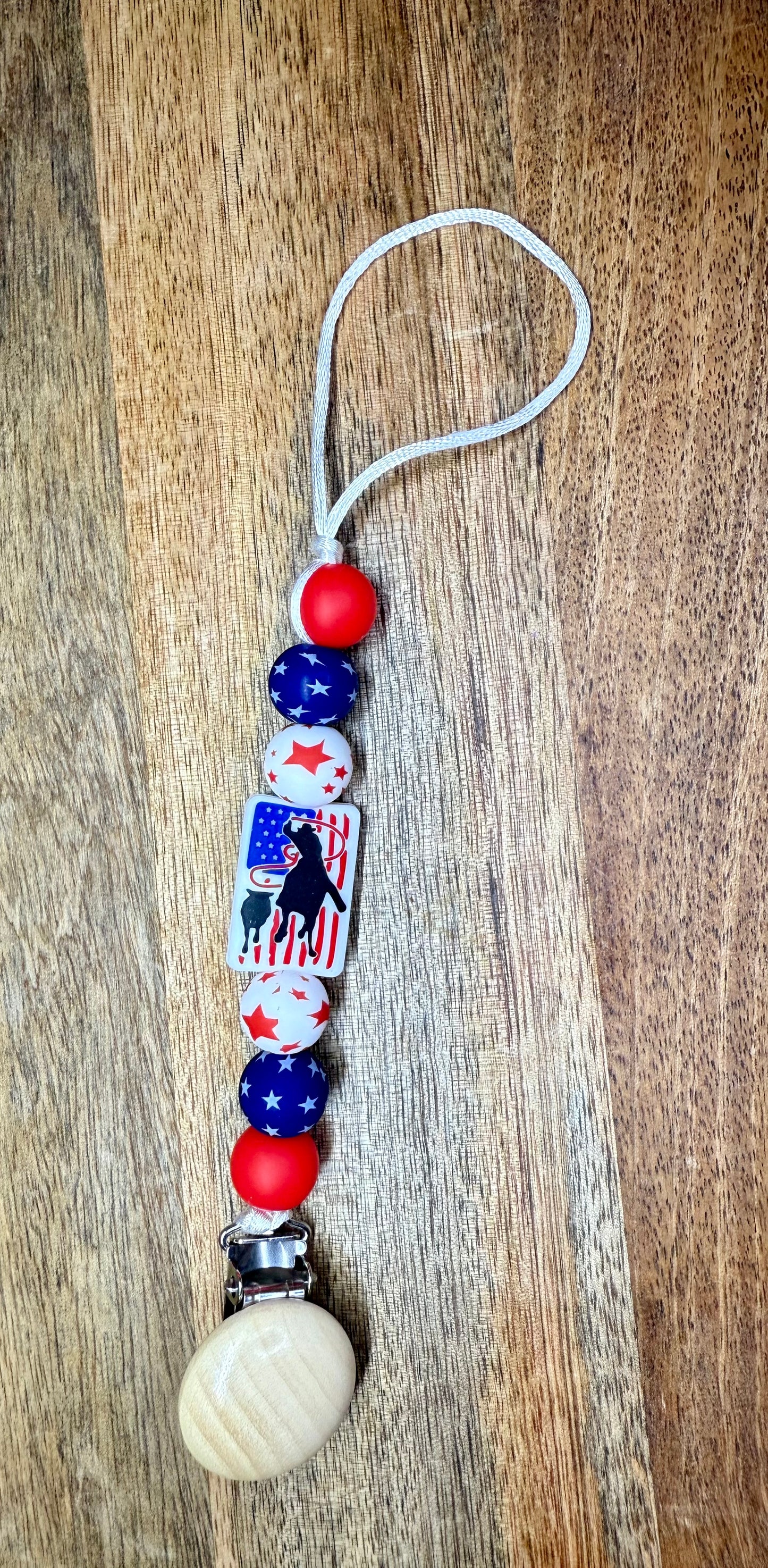 Fourth of July pacifier clips