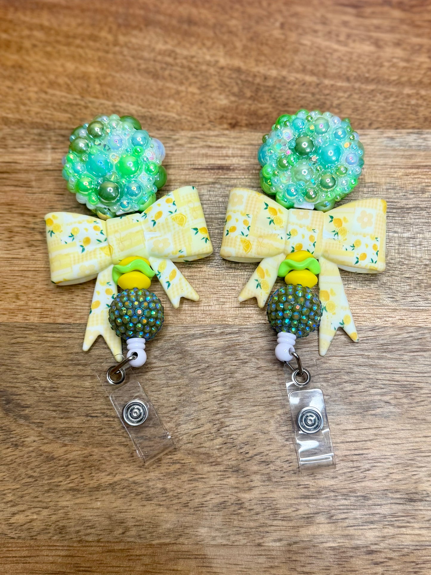 Main squeeze lemon stone badge reel