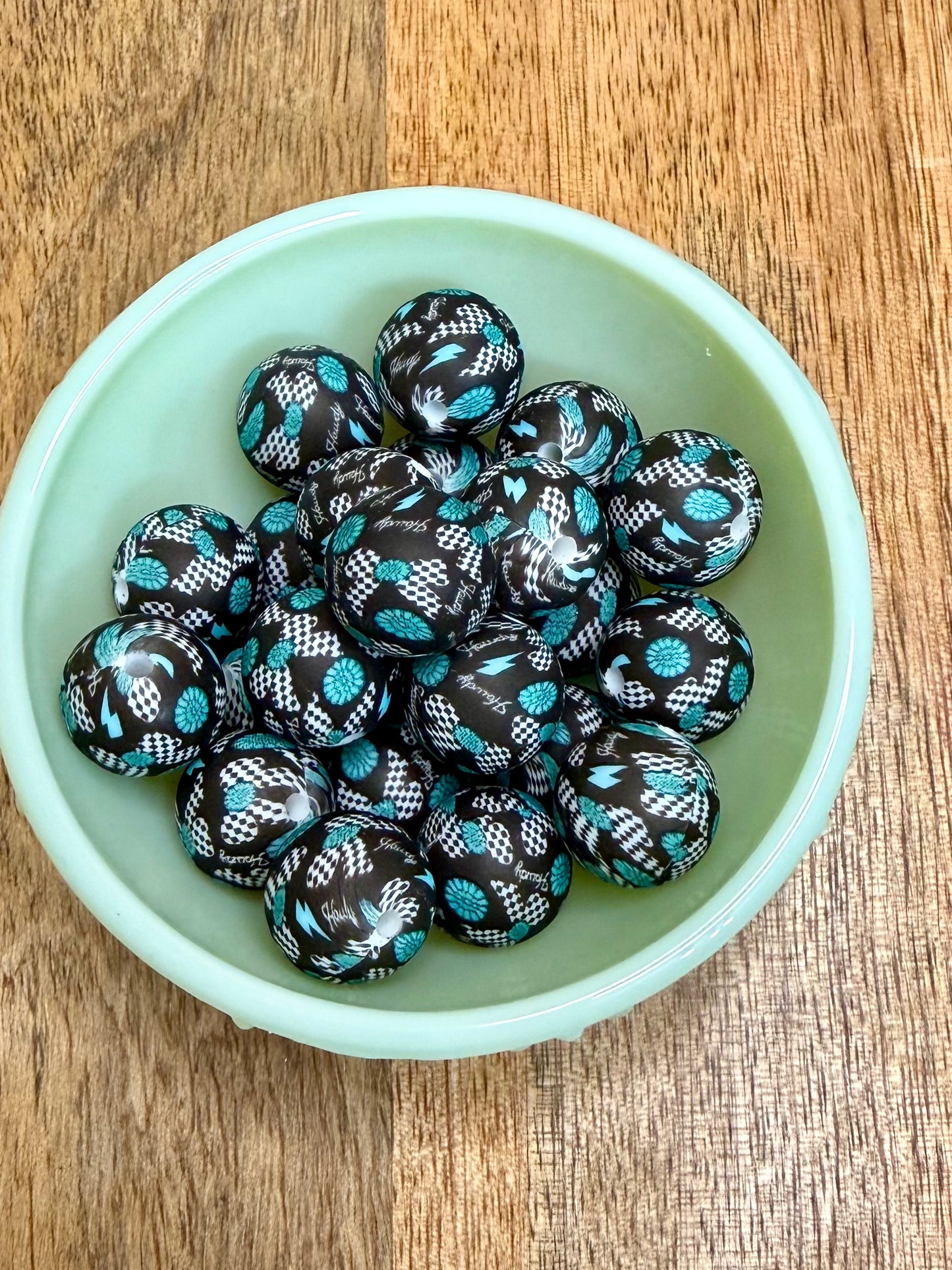 Checkered bows 15mm / 23 count