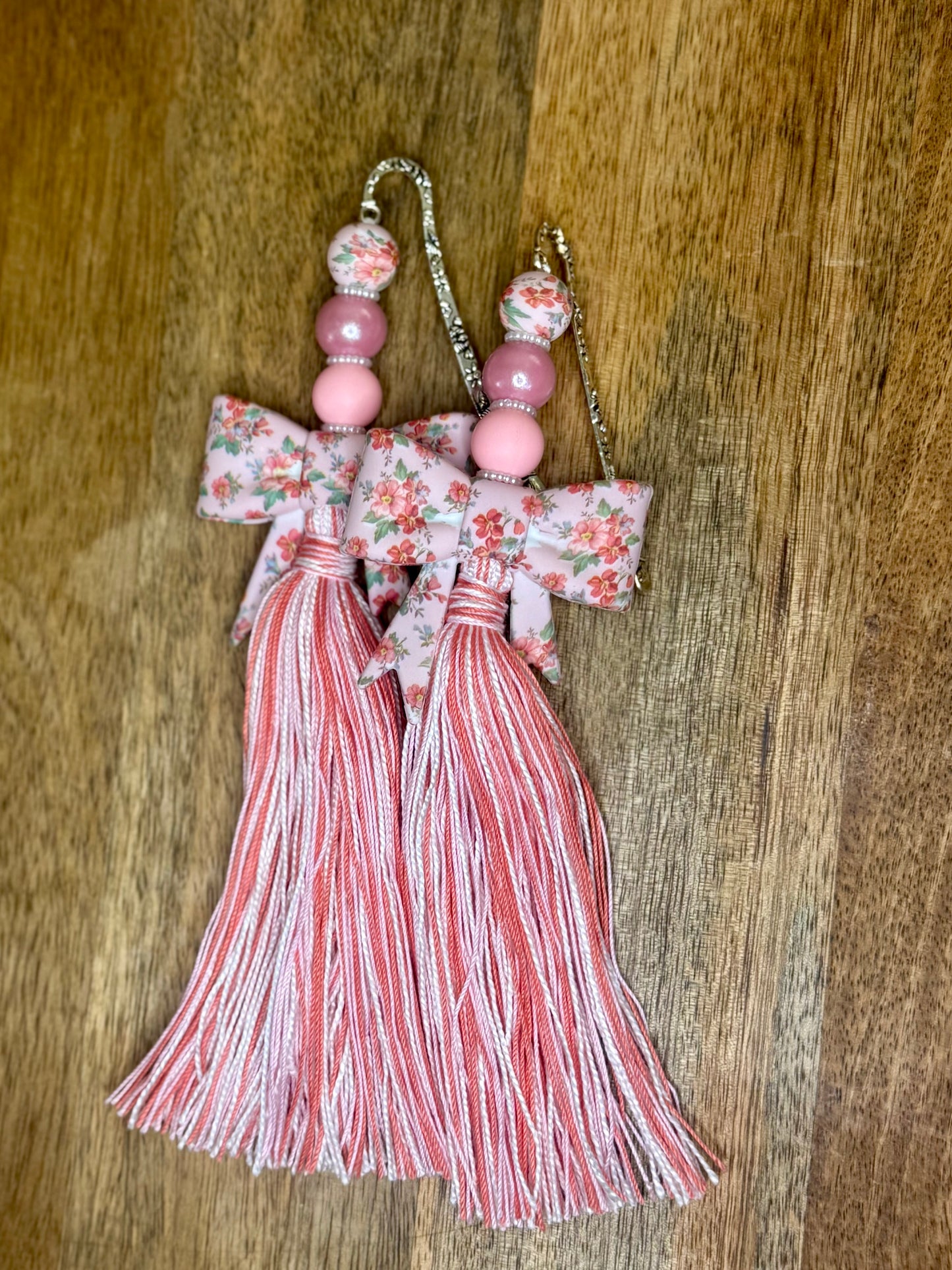 Coral floral bow xl Bible tassel