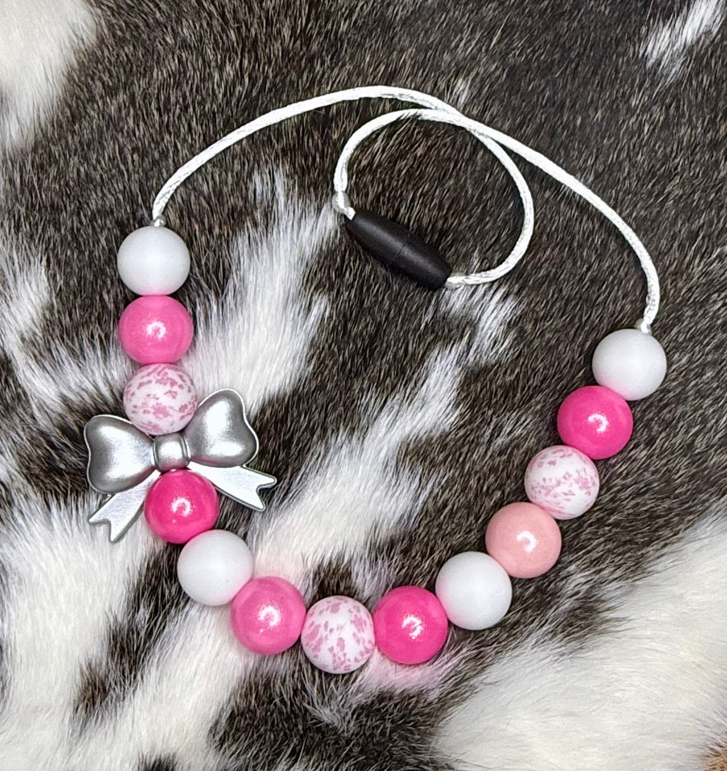 Pink floral bow chew necklace