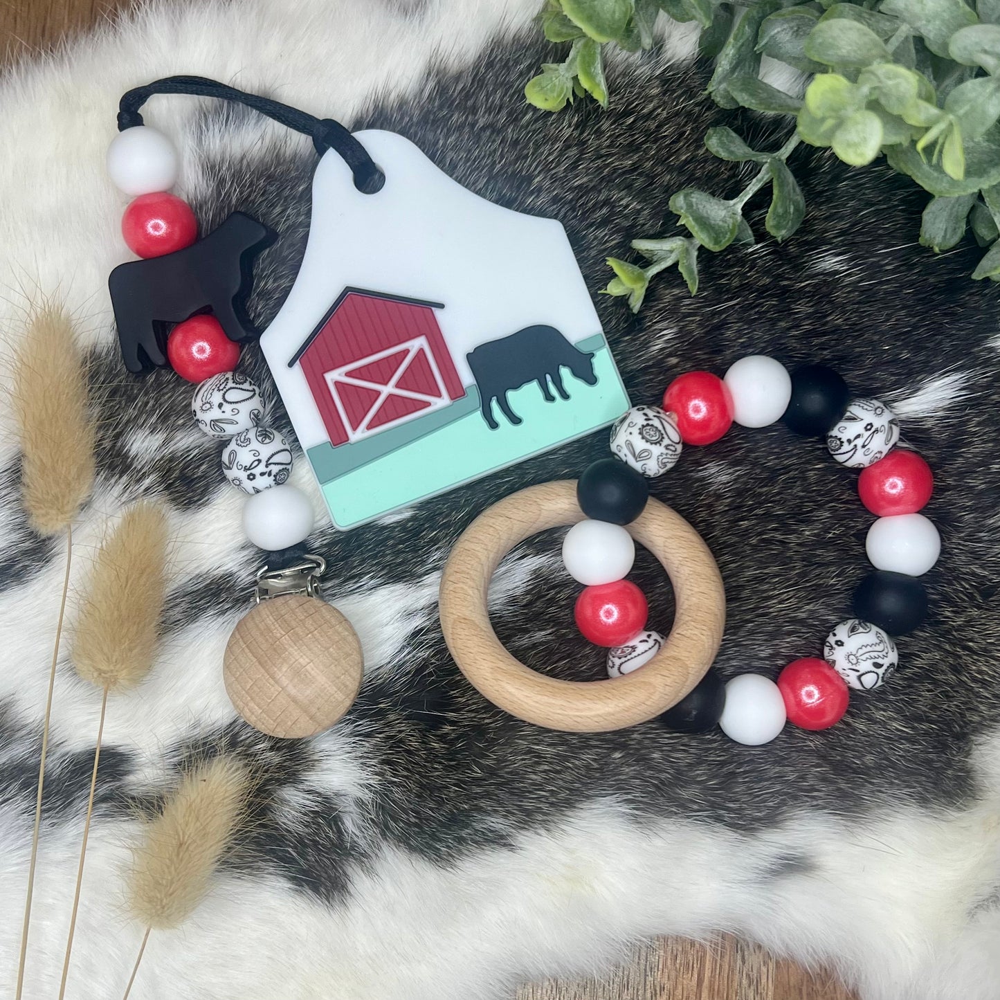 On the farm pacifier clip + matching teether