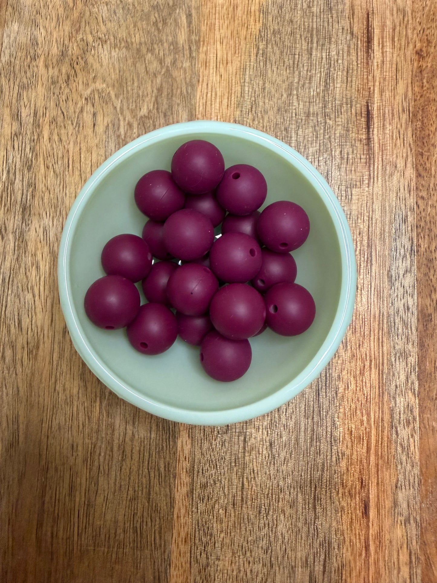 Solid wine 15mm - 38 count