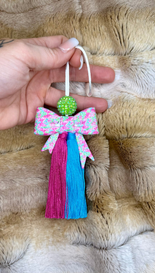 Summer time bow carcharm
