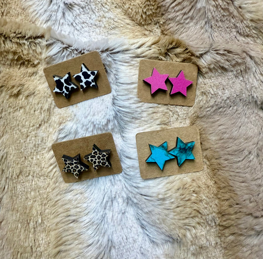 Star Tiny stud earrings