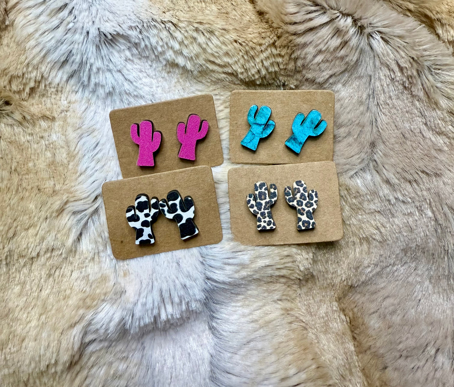 Cactus Tiny stud earrings