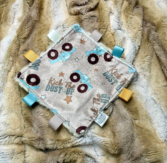 Kick the dust up crinkle toy