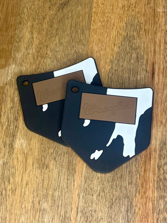 Wrangler pocket teether
