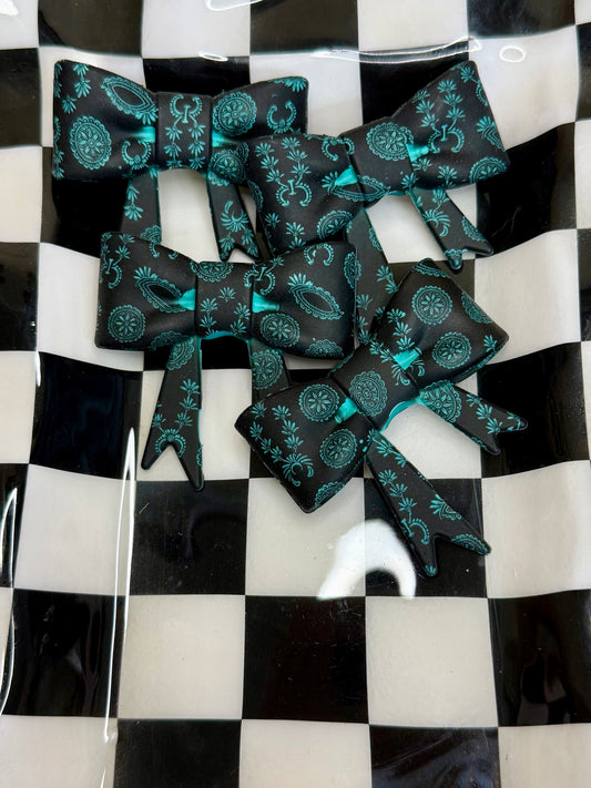 Concho bow topper / 4 count