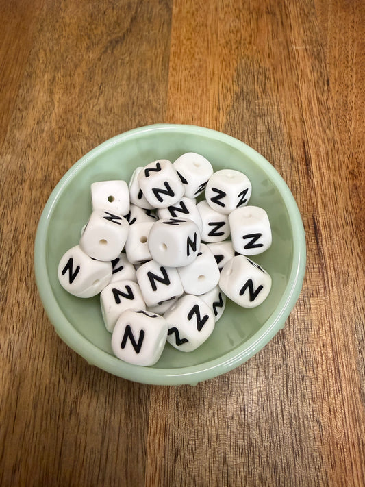 Letter N block bead - 40 count