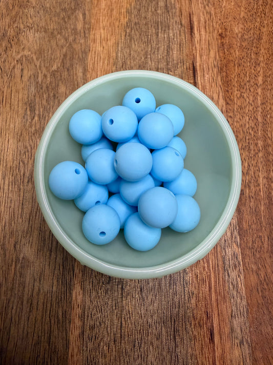 Solid light blue 15mm - 70 count