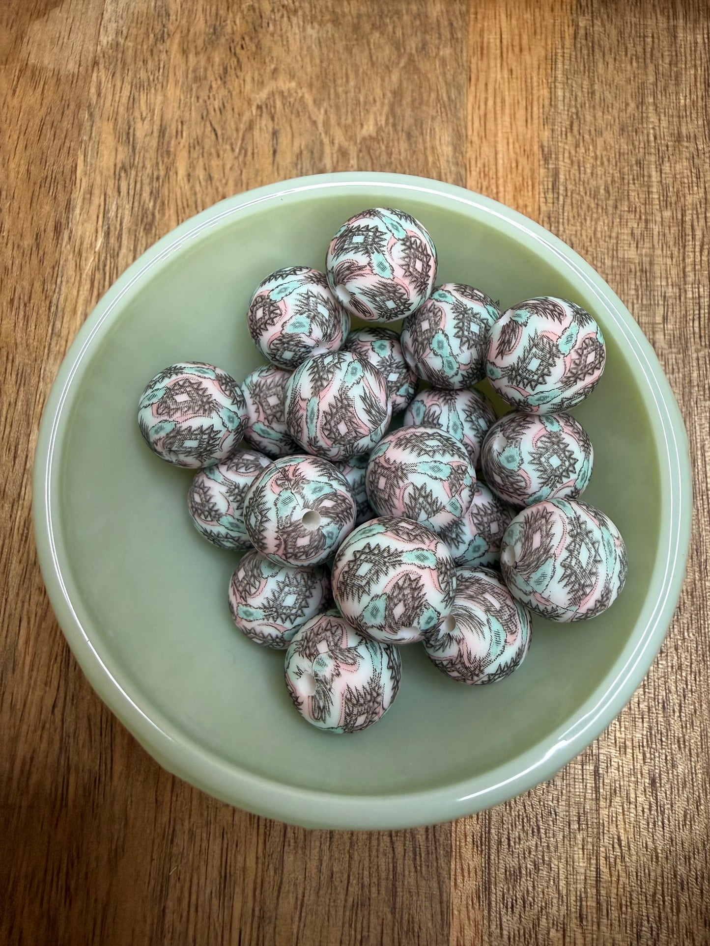 Pink/blue Aztec 15mm - 21 count