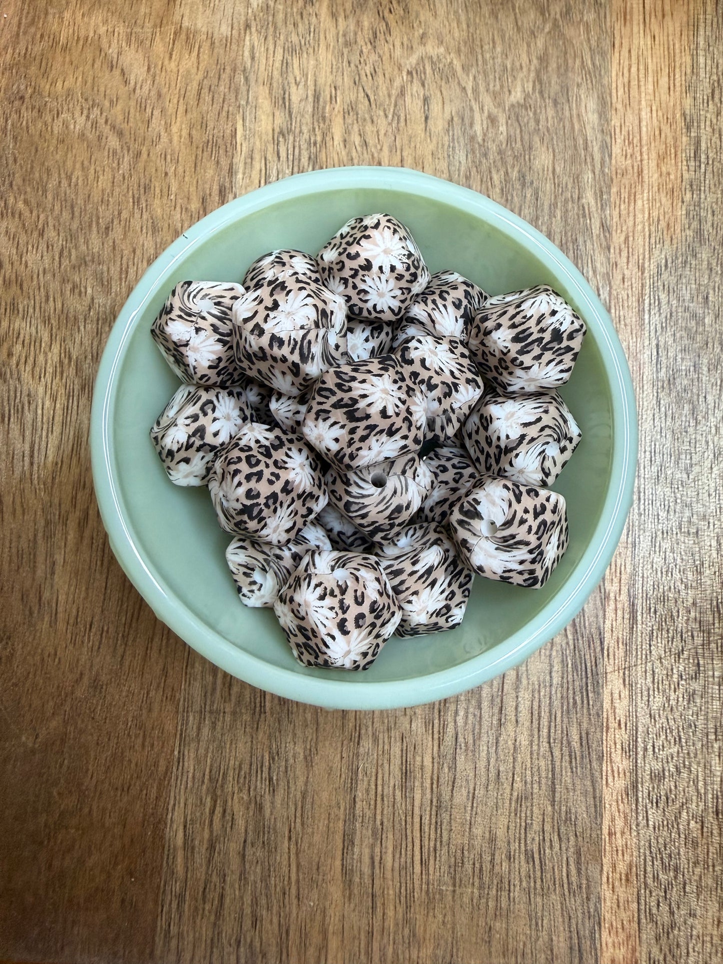 Leopard daisy hex - 24 count