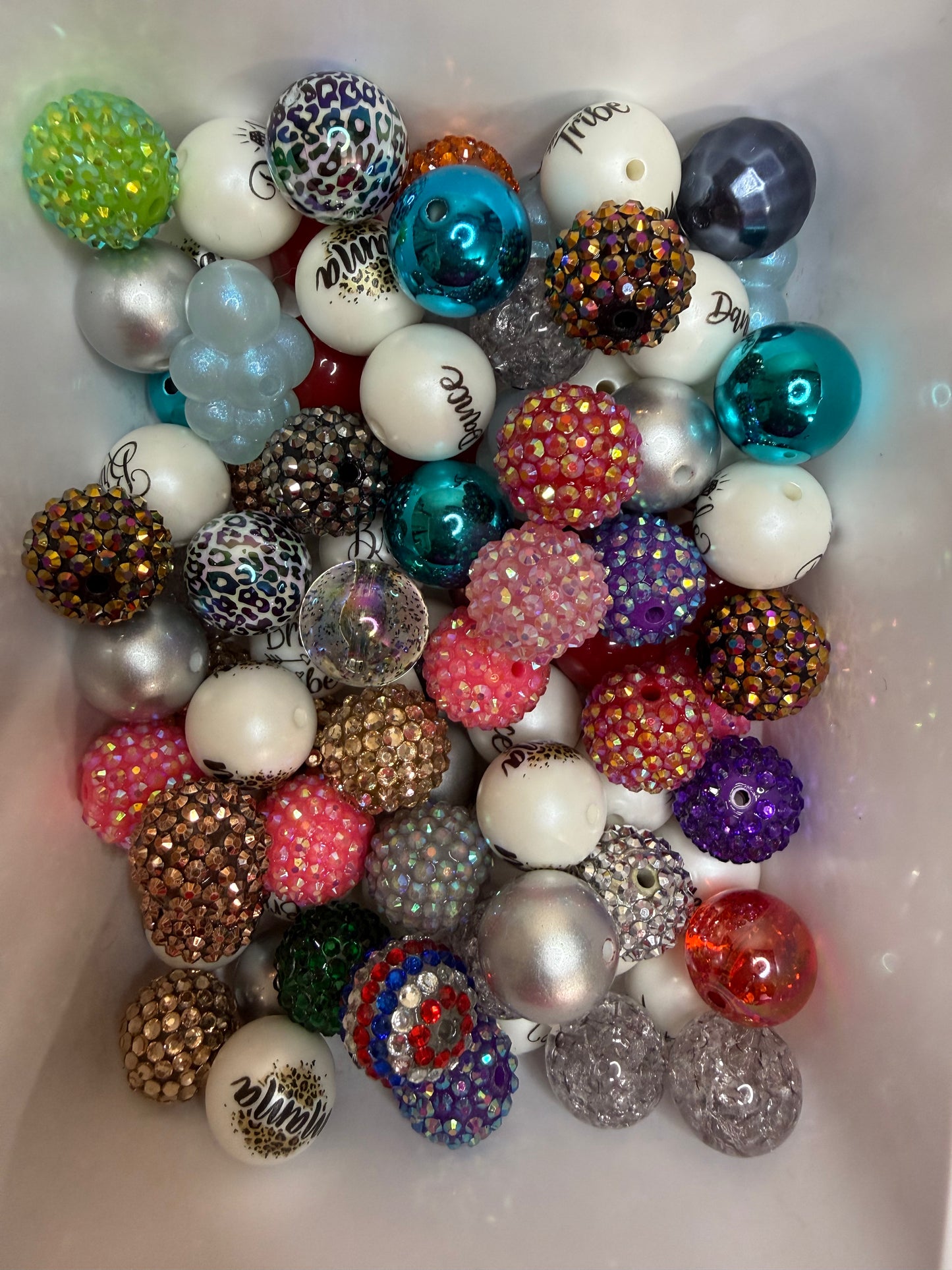 Random 20mm acrylic mix - 5 count